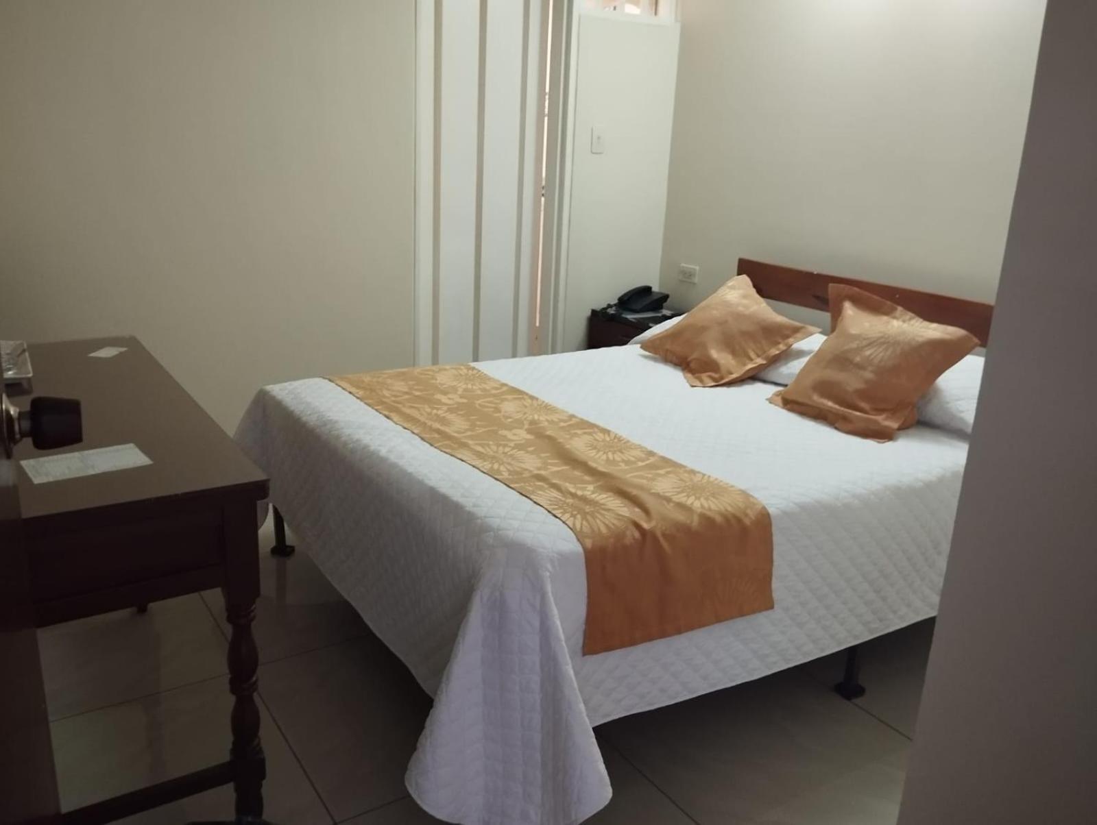 Hotel Khalifa Neiva  Luaran gambar